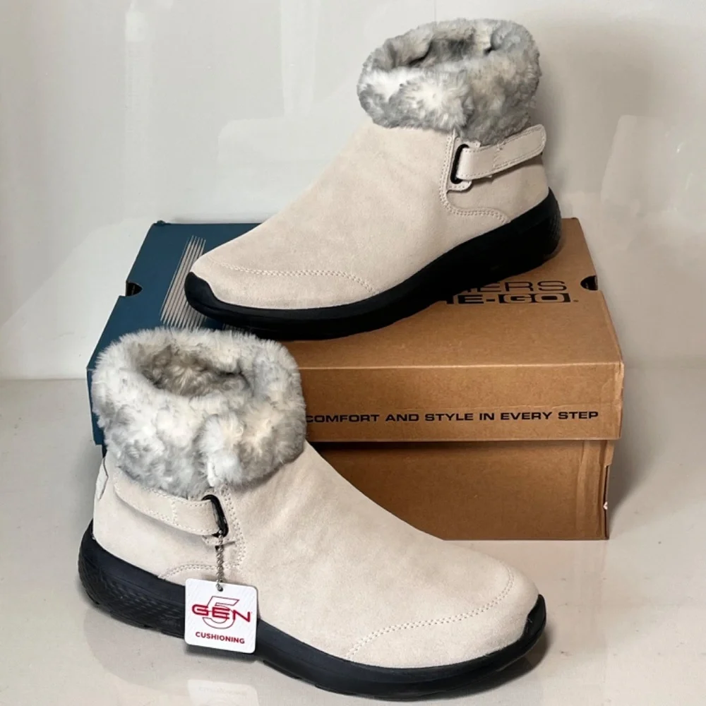 Skechers On the GO City 2 Cuddle Up Suede and Faux Fur Ankle Boots - Picture 4 of 7